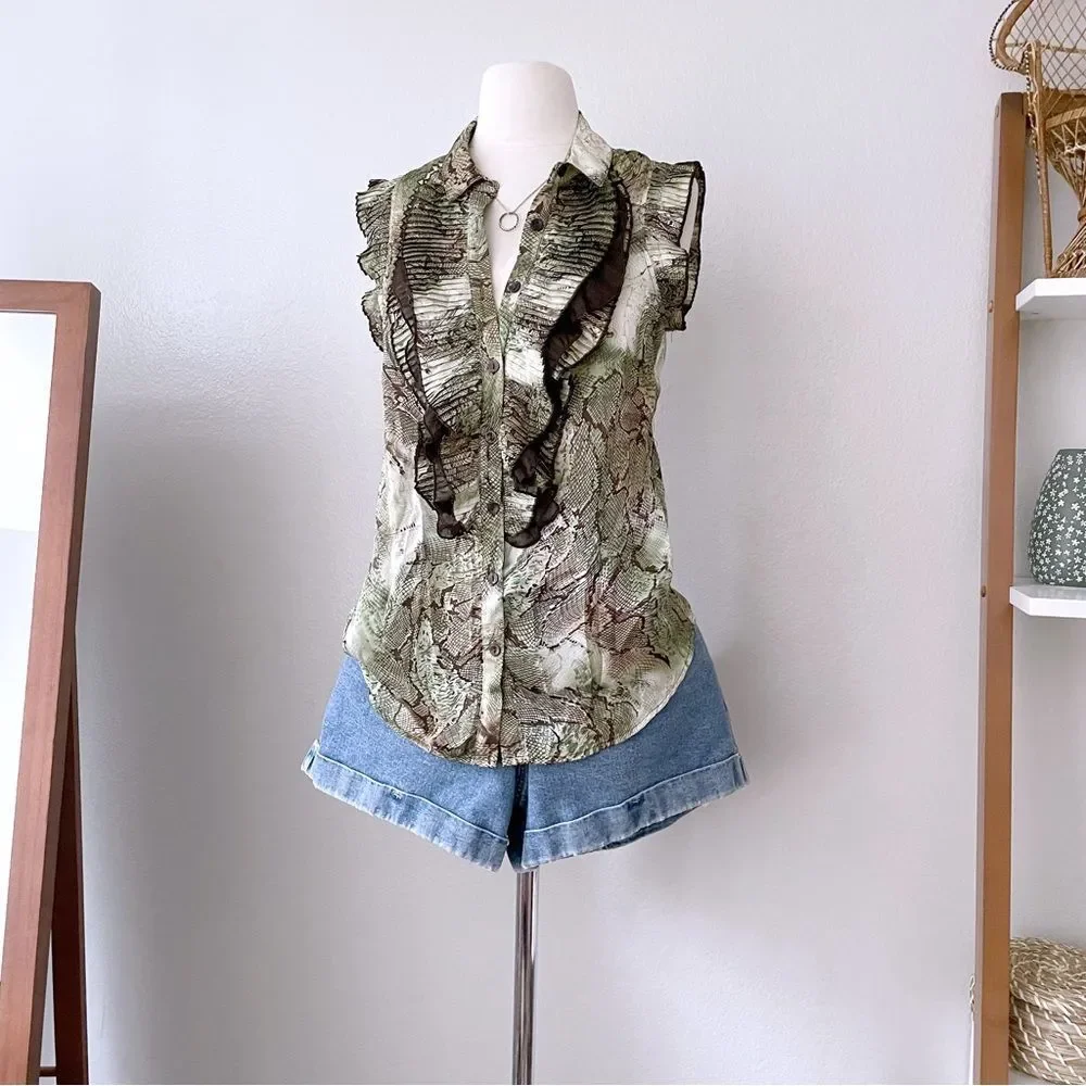Multicolor Ruffled Button Front Top - Picture 3 of 5